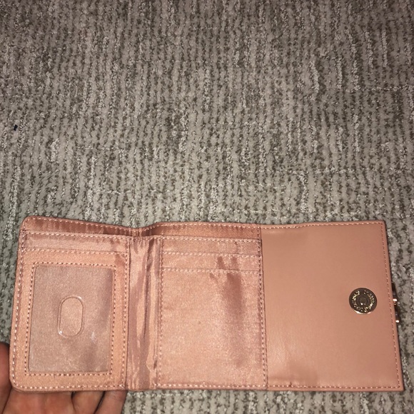 Wallet - Picture 3 of 4